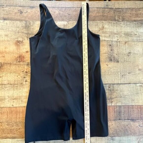 Girlfriend Collective Black Bike Unitard Size XXL Shelf Bra Bike Short Tank - Picture 7 of 8